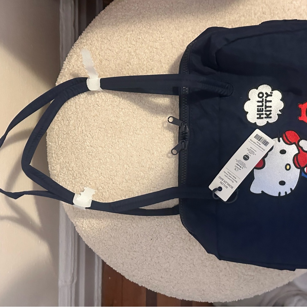 Hello Kitty Sanrio & Friends X Baggu Nylon Bowler Bag. NWT